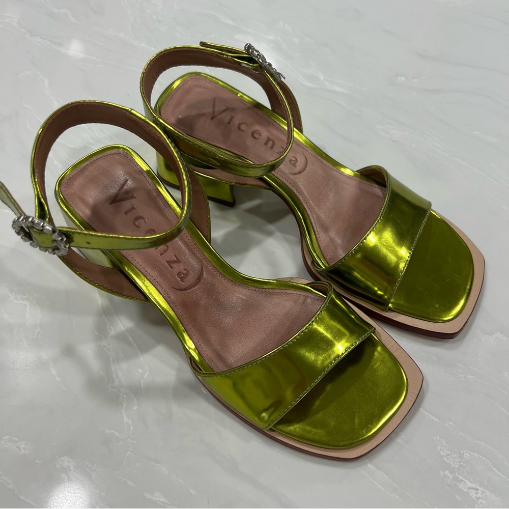 Vicenza by Anthropologie Women's Metallic Green Sandals Size 5 Festive Comfy